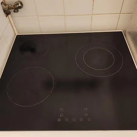 Apartament Capouchine Parking Et Balcon Proche Centre Nîmes